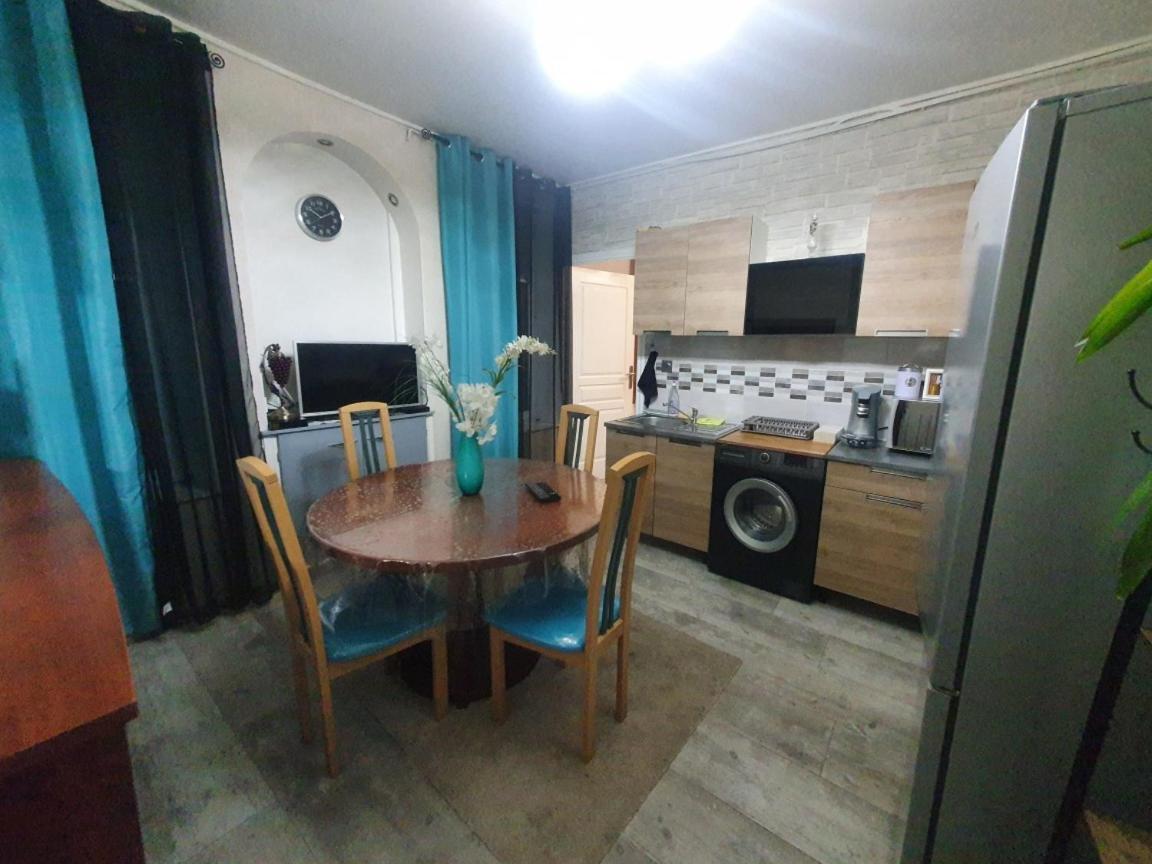Bel appartement entièrement rénové Charleville-Mézières Extérieur photo